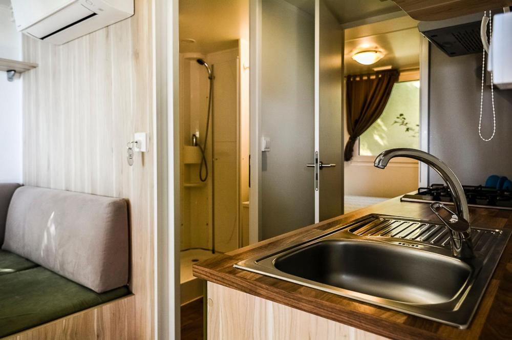 Camping Village Internazionale Sirolo Cameră foto